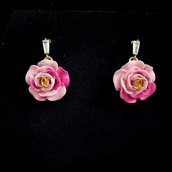 CHANEL PINK FLOWER EARRINGS - Picture 2 of 4